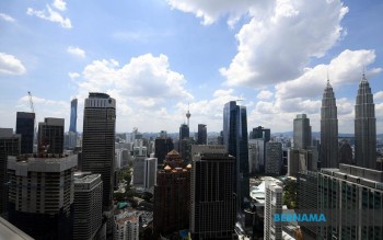 Le commerce de la Malaisie atteint un sommet historique en janvier-novembre 2021 et dépasse la barre des 2 trn RM